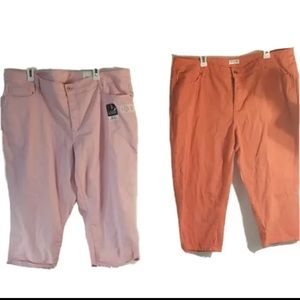 *lot of 2* womens size 22 St. John’s bay capris